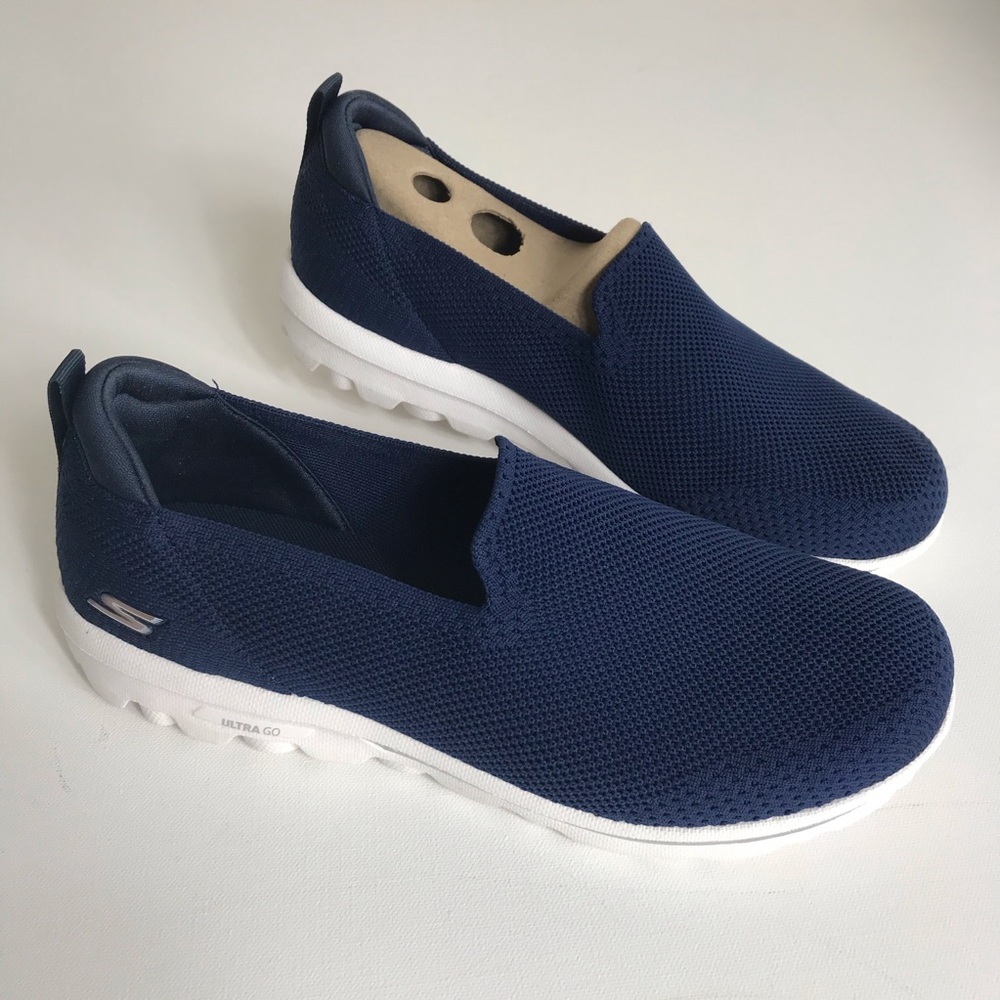 🔥Skechers Daydream GoWalk Classic Solid Knit - Picture 2 of 7